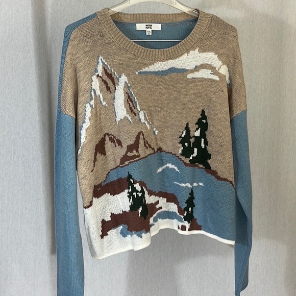 Madden NYC Cropped Knit Sweater Size XXL Tan Blue Mountain Winter Scene Ski - Picture 2 of 5